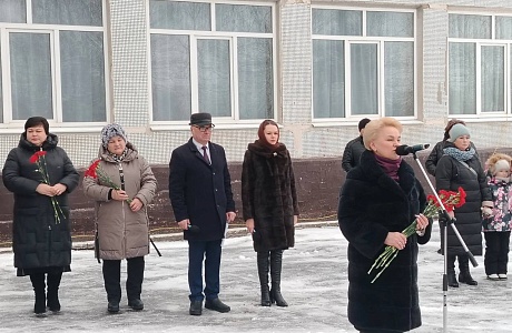 23 декабря 2024 года состоялось открытие памятных досок, установленных на здании Мокшанского агротехнологического колледжа. 23 декабря 2024 года состоялось открытие памятных досок, установленных на здании Мокшанского агротехнологического колледжа.