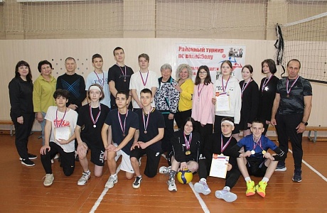В МБОУ СОШ №2 им. А.Г. Малышкина прошли традиционные соревнования по волейболу, посвященные мастеру спорта СССР, почетному гражданину р.п. Мокшан Федотову А.П. В МБОУ СОШ №2 им. А.Г. Малышкина прошли традиционные соревнования по волейболу, посвященные мастеру спорта СССР, почетному гражданину р.п. Мокшан Федотову А.П.