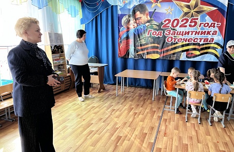 Глава Мокшанского района Решетченко А.В. посетила детский сад «Ягодка» с.Симбухово