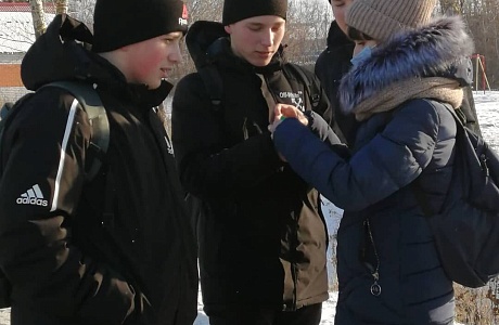 В селе Нечаевка среди молодежи библиотекарь провела акцию «Живи настоящим — думай о будущем». 