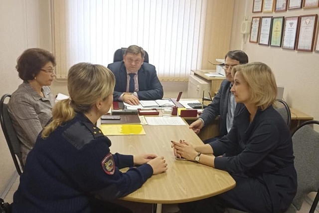 Межведомственное взаимодействие школы с правоохранительными органами Межведомственное взаимодействие школы с правоохранительными органами