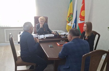 Глава Мокшанского района Решетченко А.В. провела личный прием граждан Глава Мокшанского района Решетченко А.В. провела личный прием граждан