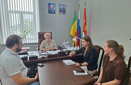 Глава Мокшанского района Алевтина Решетченко провела личный прием граждан Глава Мокшанского района Алевтина Решетченко провела личный прием граждан