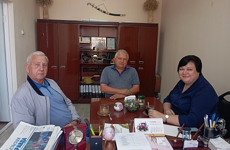 Провели встречу для участия студентов колледжа в производственном процессе предприятия.