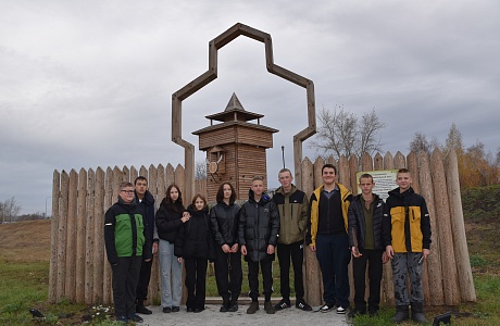 Экскурсия по комплексу "Сторожевая башня".