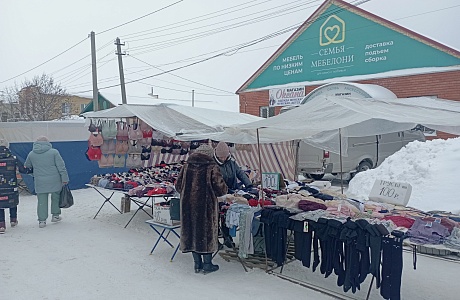 Проведен рейд по сезонной ярмарке Мокшанского района