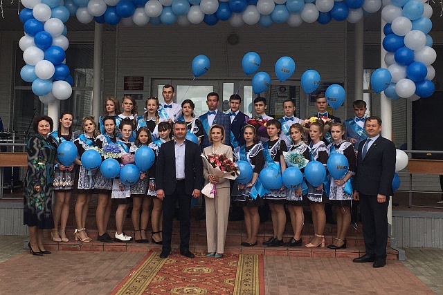 Праздник «Последний звонок» прошел в школах Мокшанского района.