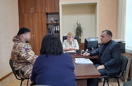Глава Мокшанского района Решетченко А.В. встретилась с участником специальной военной операции