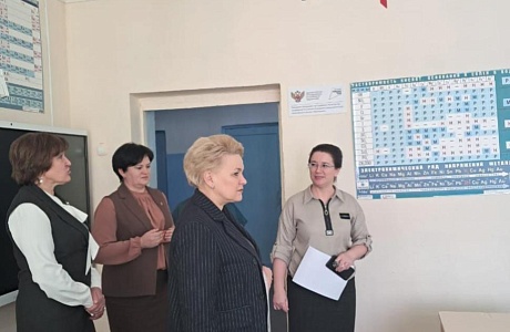 Глава Мокшанского района Решетченко А.В. посетила основную общеобразовательную школу с. Чернозерья