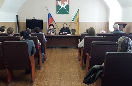 25 февраля 2020 года в администрации Мокшанского района состоялось совещание с многодетными семьями по вопросу предоставления земельных участков в общую долевую собственность бесплатно, для дальнейшего осуществления строительства жилья. 25 февраля 2020 года в администрации Мокшанского района состоялось совещание с многодетными семьями по вопросу предоставления земельных участков в общую долевую собственность бесплатно, для дальнейшего осуществления строительства жилья.