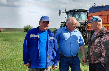 В Мокшанском районе посевная кампания продолжает набирать обороты, в сутки в районе сеется более 3,5 га В Мокшанском районе посевная кампания продолжает набирать обороты, в сутки в районе сеется более 3,5 га