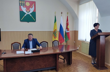 18.09.2023 глава Мокшанского района Н.Н.Тихомиров провел оперативное совещание 18.09.2023 глава Мокшанского района Н.Н.Тихомиров провел оперативное совещание