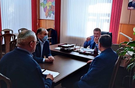 Глава администрации Мокшанского района Н.Н.Тихомиров провел совещание по организации на территории Мокшанского района  акции «Сад памяти».