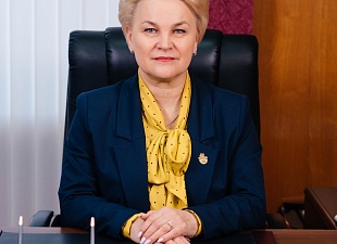 Поздравление главы Мокшанского района Алевтины Решетченко с Днем работника МФЦ