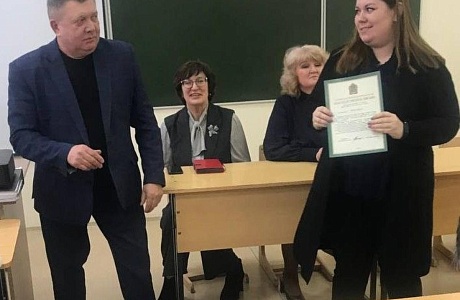 Глава Мокшанского района Н.Н.Тихомиров провел встречу с коллективом МБОУ СОШ им. М.Н. Загоскина села Рамзай. Глава Мокшанского района Н.Н.Тихомиров провел встречу с коллективом МБОУ СОШ им. М.Н. Загоскина села Рамзай.