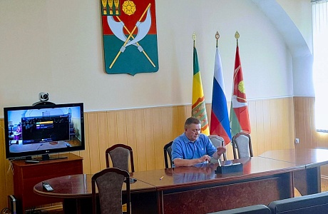 Глава Мокшанского района Николай Тихомиров провел оперативное совещание 