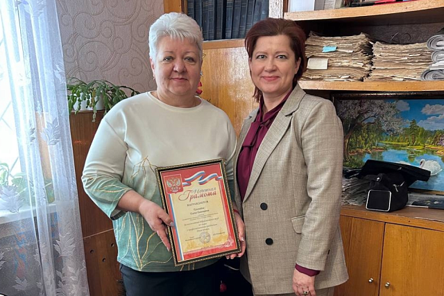 Елена Владимировна поздравила коллектив районной газеты «Сельская правда» с профессиональным праздником – Днем российской печати
