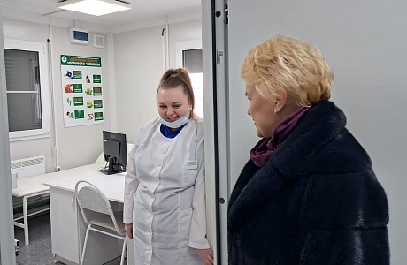 Исполняющий полномочия главы Мокшанского района Решетченко А.В. посетила фельдшерско-акушерские пункты Юровского сельсовета. Исполняющий полномочия главы Мокшанского района Решетченко А.В. посетила фельдшерско-акушерские пункты Юровского сельсовета.