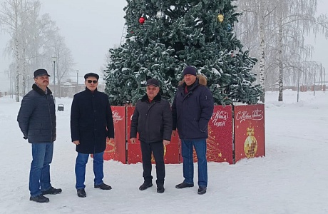 Исполняющий полномочия главы Мокшанского района Решетченко А.В., совместно с министром экономического развития и промышленности Пензенской области Хакимовым А.Х. провели рабочие встречи
