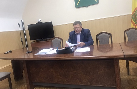 Глава Мокшанского района Н.Н. Тихомиров провел рабочее совещание