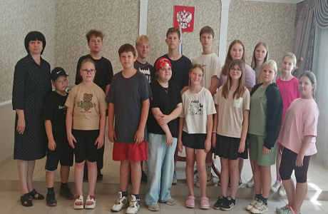 Руководитель отдела ЗАГС Мокшанского района Елена Паняева провела беседу на тему «Роль семьи в жизни человека и общества» Руководитель отдела ЗАГС Мокшанского района Елена Паняева провела беседу на тему «Роль семьи в жизни человека и общества»
