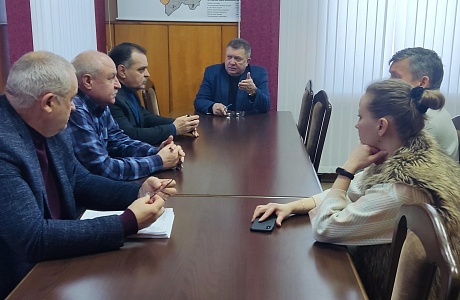 23.01.2024 глава Мокшанского района Н.Н.Тихомиров провел совещание 