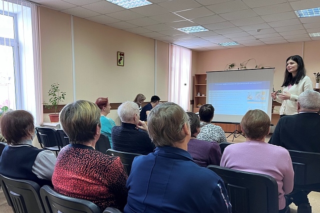 Как сохранить когнитивное здоровье: об этом и не только рассказали ведущие специалисты пензенских медицинских учреждений активистам Центра общения старшего поколения в Бессоновском районе Как сохранить когнитивное здоровье: об этом и не только рассказали ведущие специалисты пензенских медицинских учреждений активистам Центра общения старшего поколения в Бессоновском районе
