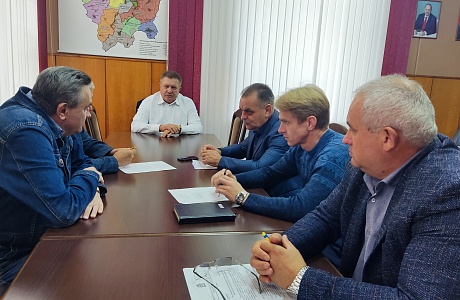 06.10.2023 глава Мокшанского района Н.Н.Тихомиров провел рабочее совещание. 06.10.2023 глава Мокшанского района Н.Н.Тихомиров провел рабочее совещание.