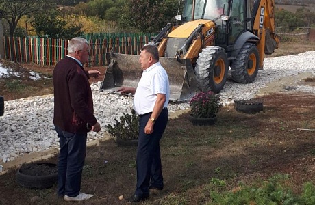 Глава Мокшанского района Н.Н. Тихомиров проконтролировал ход выполненных работ по ремонту дороги  д. Пяша.