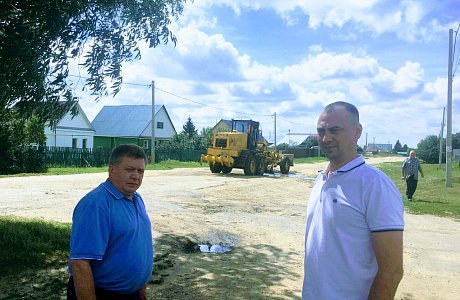 Глава Мокшанского района Тихомиров Н.Н.проверил ход дорожных работ 