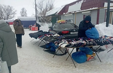 Проведен рейд по сезонной ярмарке Мокшанского района