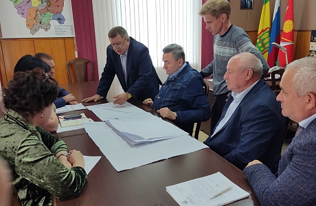 13.06.2023 глава Мокшанского района Н.Н.Тихомиров провел совещание.
