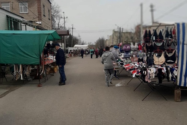Проведен рейд по сезонной ярмарке Мокшанского района Проведен рейд по сезонной ярмарке Мокшанского района