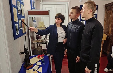 Прошла тематическая экскурсия «Навеки восемнадцатилетний» Прошла тематическая экскурсия «Навеки восемнадцатилетний»