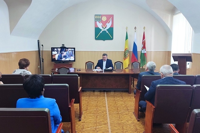 Во вторник, 18 апреля 2023 года, Н.Н.Тихомиров провел еженедельное оперативное совещание с главами администраций сельсоветов, заместителями, начальниками отделов администрации Мокшанского района.