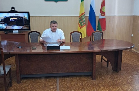 Глава Мокшанского района Николай Тихомиров провел оперативное совещание