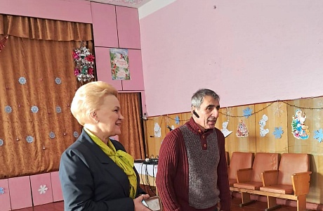 Исполняющий полномочия главы Мокшанского района Решетченко А.В. провела встречу с депутатами Комитета местного самоуправления и активом Елизаветинского сельсовета.