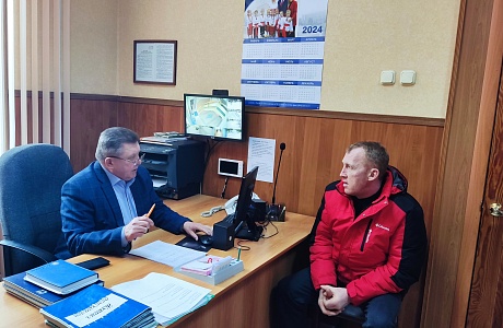 Глава Мокшанского района Н.Н.Тихомиров провел прием граждан.