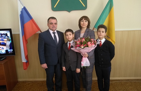 Региональный праздник, посвящённый Дню Матери в России, состоялся 26 ноября в формате онлайн-встречи Губернатора Пензенской области О.В. Мельниченко с матерями и членами их семей. 