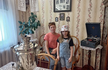 В ГОСТИ К ПИСАТЕЛЮ