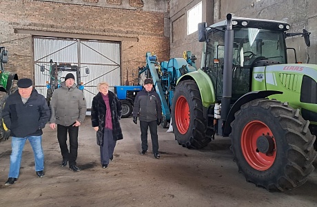 Исполняющий полномочия главы Мокшанского района Решетченко А.В. посетила сельскохозяйственное предприятие ООО «АгроЭкоМокшан».