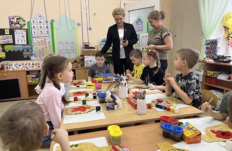 Глава Мокшанского района Решетченко А.В. в рамках рабочих встреч посетила детский сад "Золотая рыбка" р.п. Мокшан и его структурное подразделение детский сад "Солнышко"