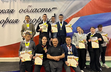 Команда Мокшанского района успешно выступила в Чемпионате и Первенстве Пензенской области по гиревому спорту