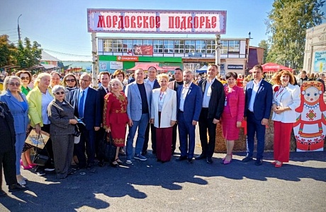 В субботу, 13 сентября 2025 года, в Мокшане прошел 7-й межрегиональный фестиваль мордовской культуры «Вастома»
