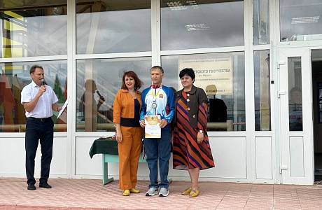 10 августа на торжественном мероприятии, посвященном Дню физкультурника, были вручены награды по итогам областных фестивалей ГТО.