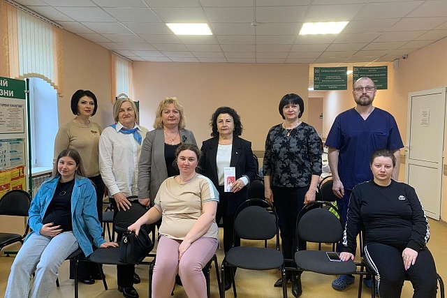 В Мокшанском районе 5 апреля в ГБУЗ "Мокшанская РБ" состоялось торжественное поздравление беременных женщин, приуроченное к всероссийскому Дню беременных. 