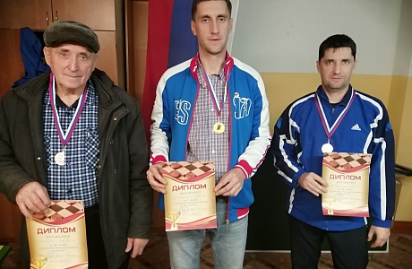 26 ноября в шахматном клубе ЦДТ р.п. Мокшан состоялся Чемпионат Мокшанского района по шашкам. 26 ноября в шахматном клубе ЦДТ р.п. Мокшан состоялся Чемпионат Мокшанского района по шашкам.