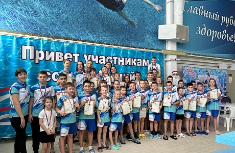 В СОК «Звёздный» р.п. Мокшан состоялись соревнования по плаванию «Рождественские старты»