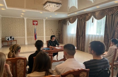 Руководитель территориального отдела ЗАГС Мокшанского района Е.В. Паняева провела лекцию на тему «Брачно-семейное законодательство и предоставление услуг в сфере регистрации актов гражданского состояния в электронном виде». Руководитель территориального отдела ЗАГС Мокшанского района Е.В. Паняева провела лекцию на тему «Брачно-семейное законодательство и предоставление услуг в сфере регистрации актов гражданского состояния в электронном виде».