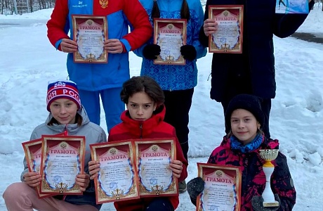  3 марта на лыжной трассе п. Красное Польцо прошла эстафета  по лыжным гонкам  среди образовательных организаций Мокшанского района.